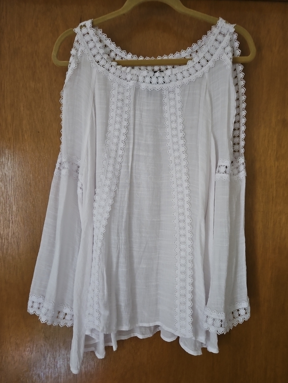 New Directions Blouse Womens Size Large Cold Shoulder Crochet Trim Top